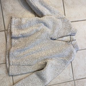 Sherpa like pull over sweater barely worn